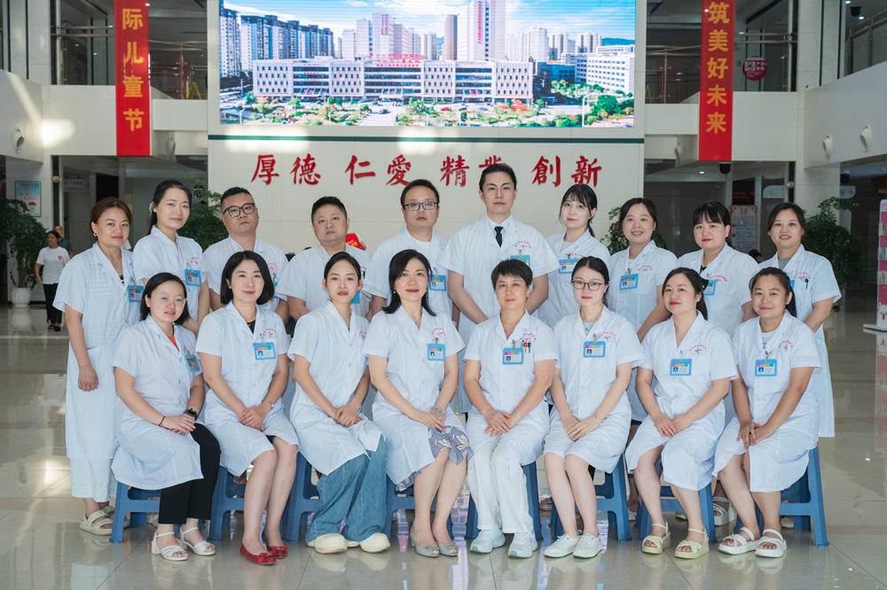 1761181677406306.jpg DAP05884 藥學(xué)部_副本.jpg